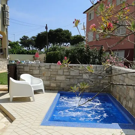 Ester-6 By Interhome *