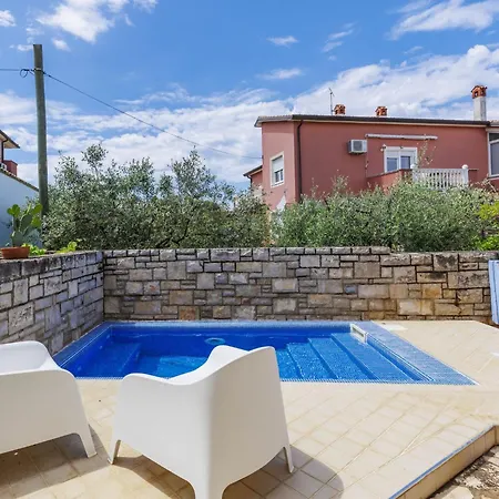 Ester-6 By Interhome Umag