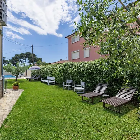 Ester-6 By Interhome * Umag